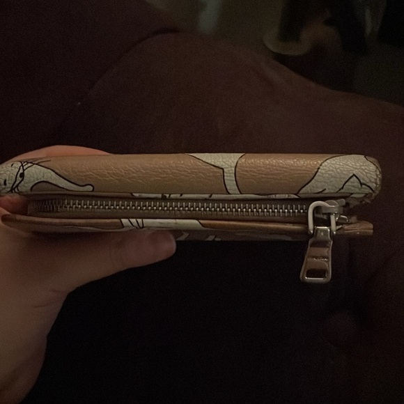 Miu Miu Pink Cat Print Women's Wallet - Picture 8 of 12